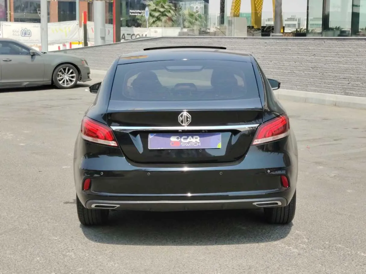 Car image 6