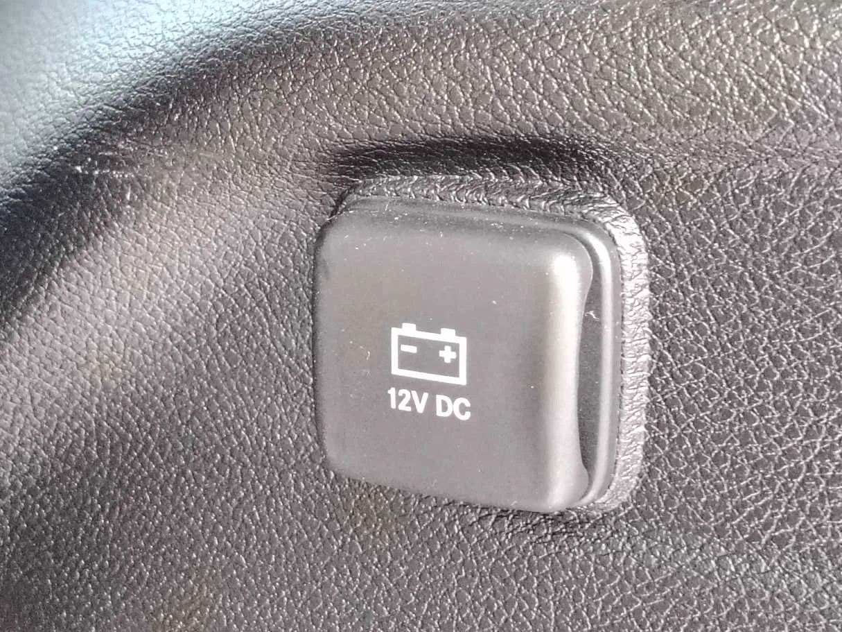 Car image 23