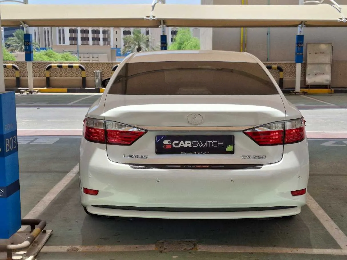 Car image 6