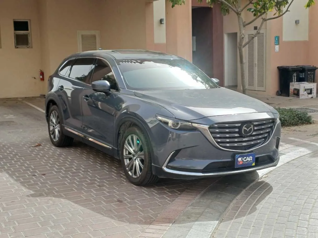 Car image 3