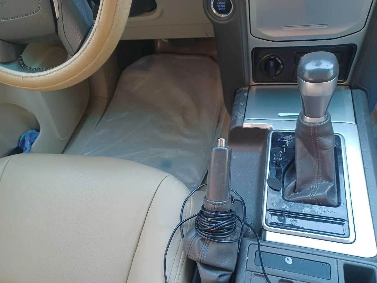 Car image 13