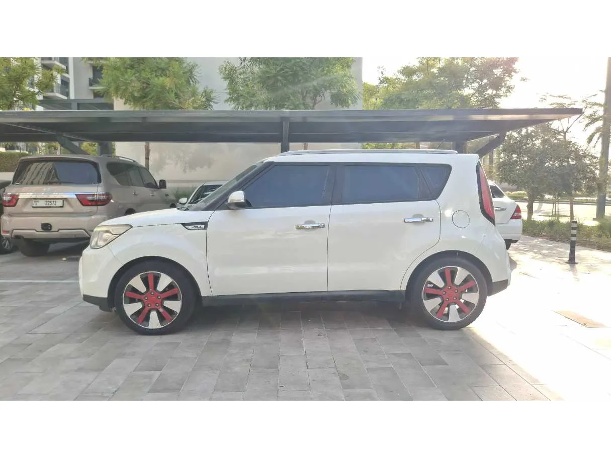 Car image 8