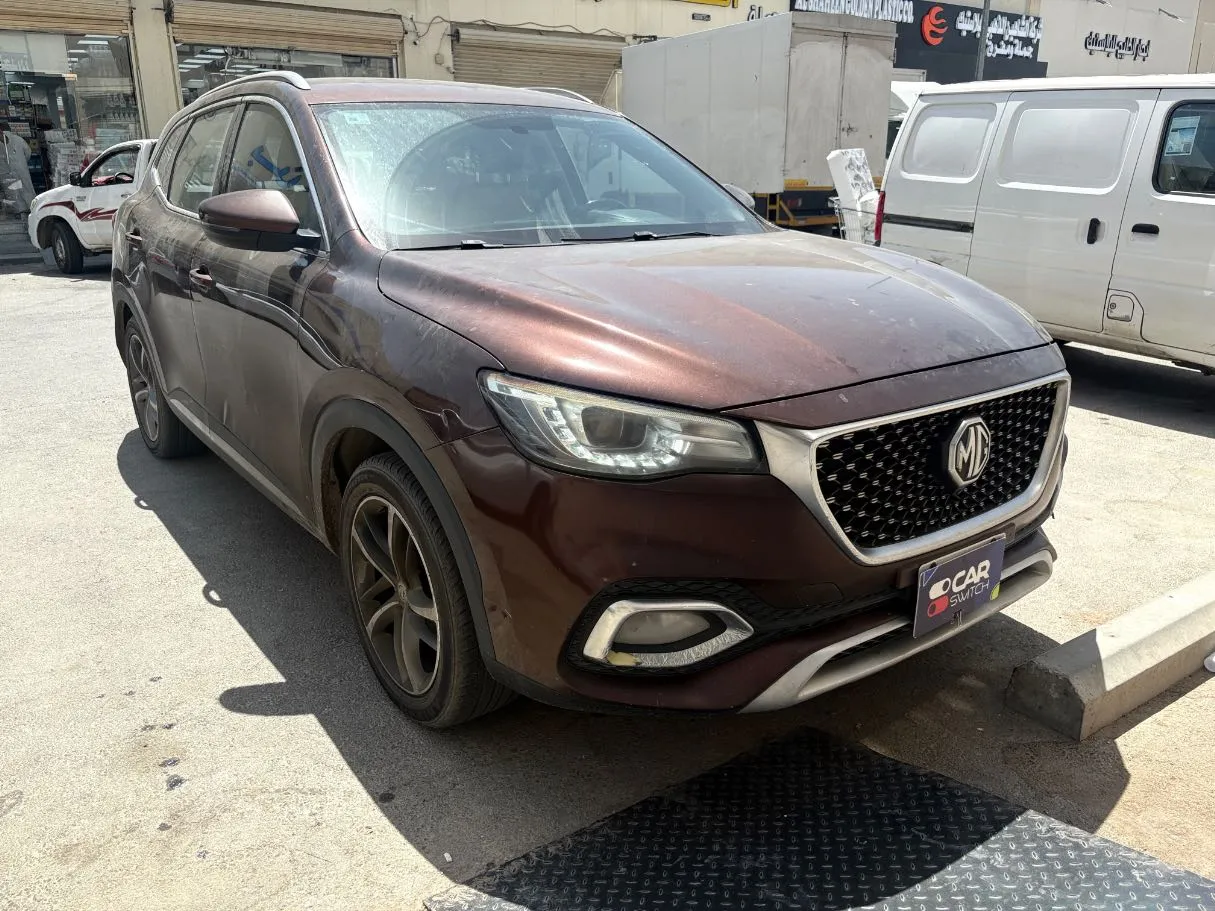 Car image 3