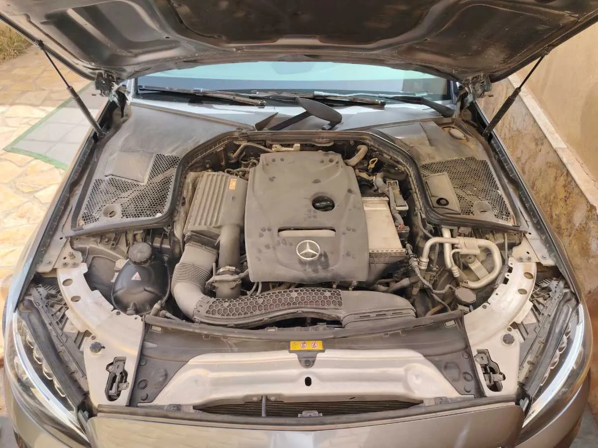 Car image 34