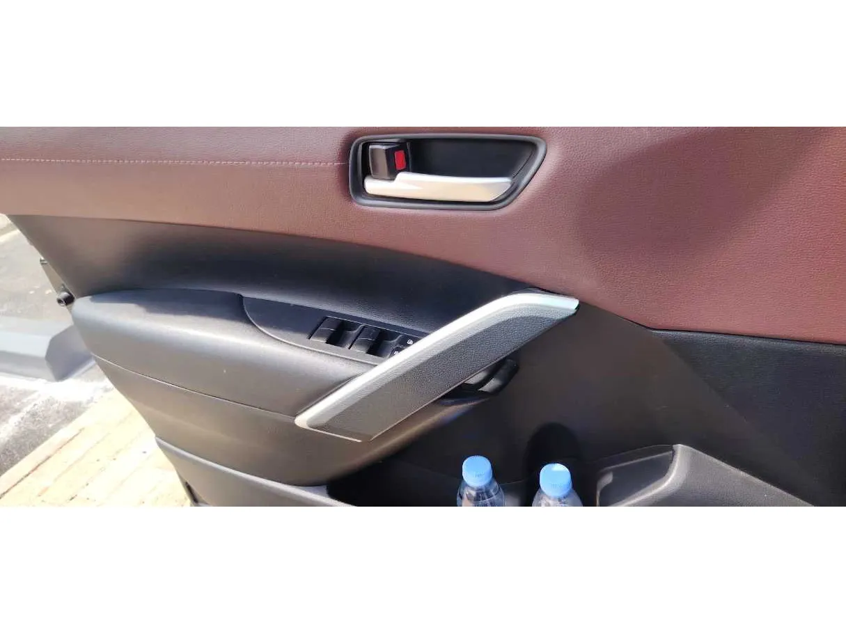 Car image 21