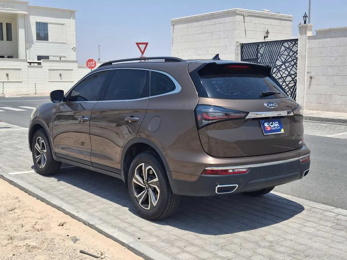 Car image 7