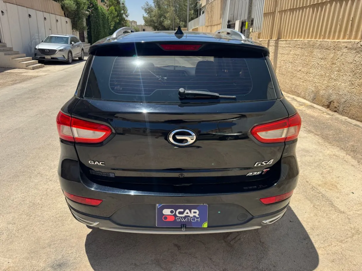 Car image 6