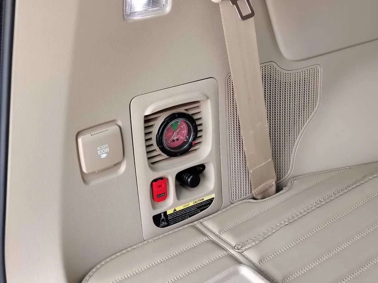 Car image 37