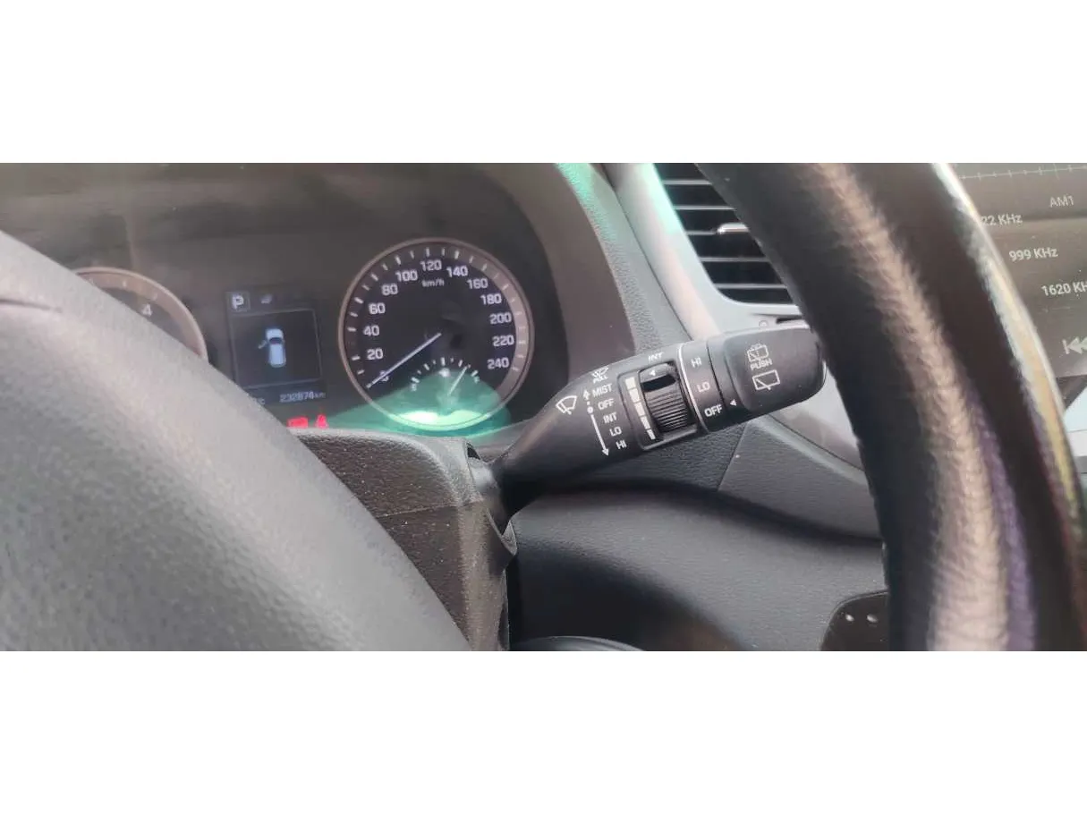 Car image 28