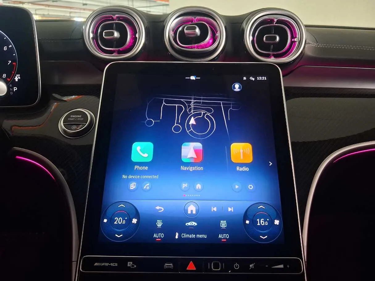Car image 16