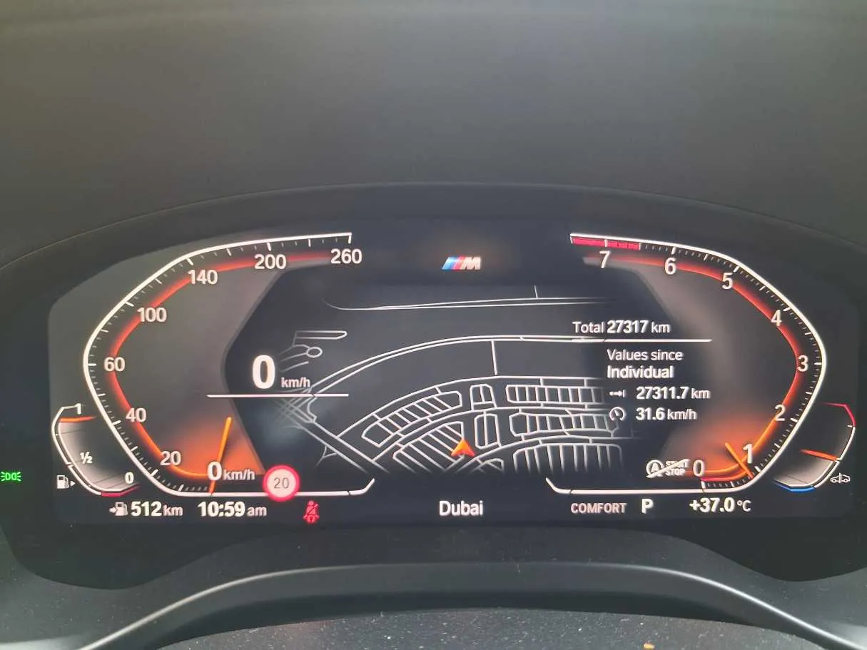 Car image 18
