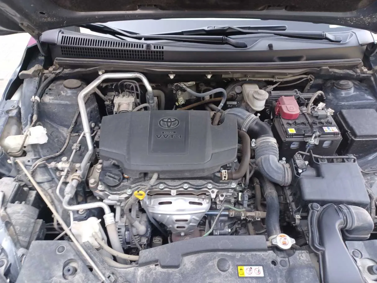 Car image 24