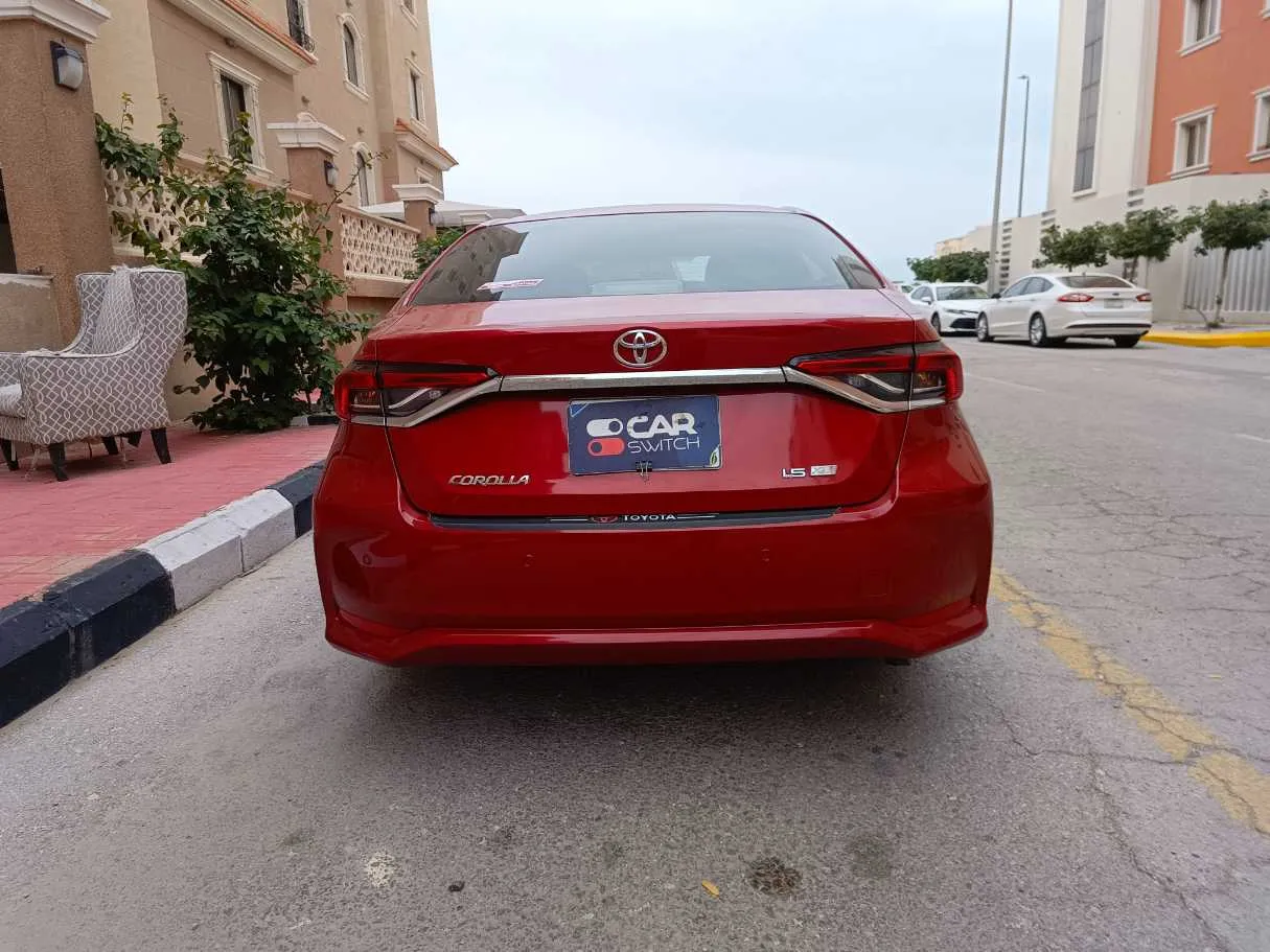 Car image 6