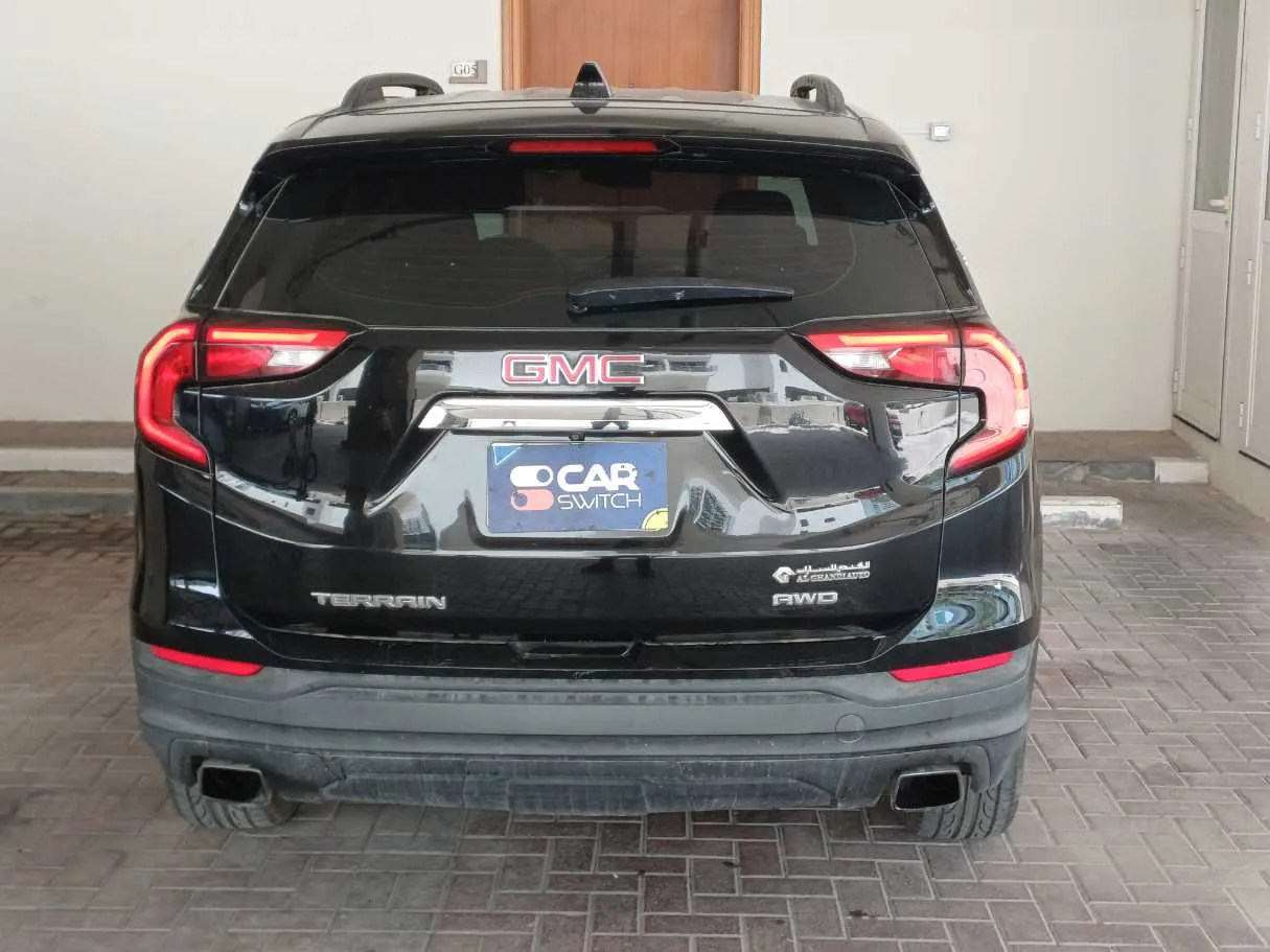 Car image 6