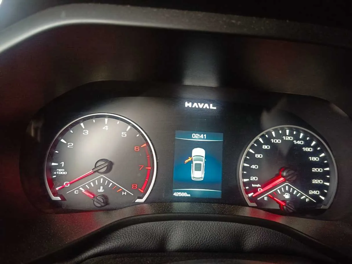 Car image 15