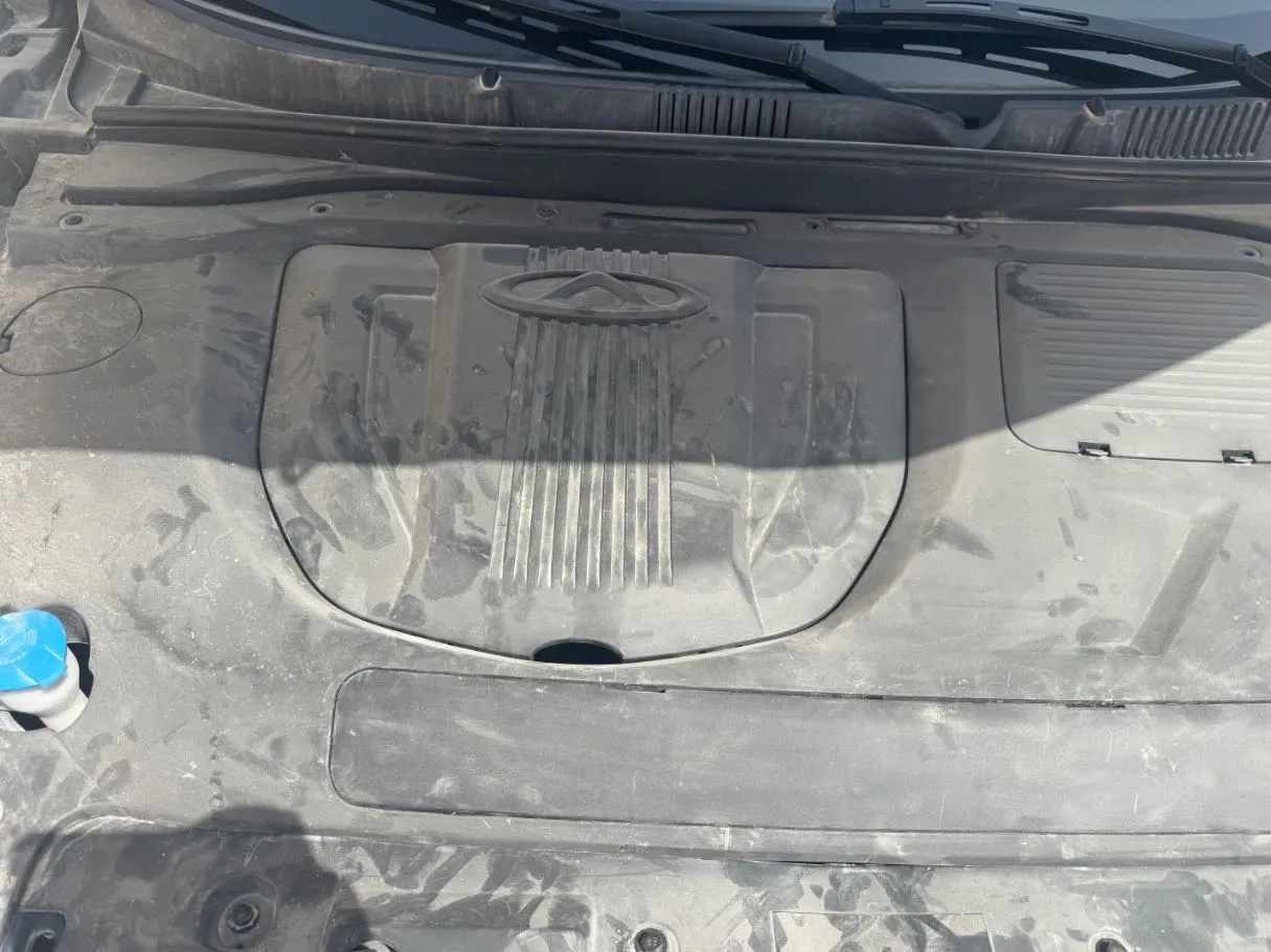 Car image 24
