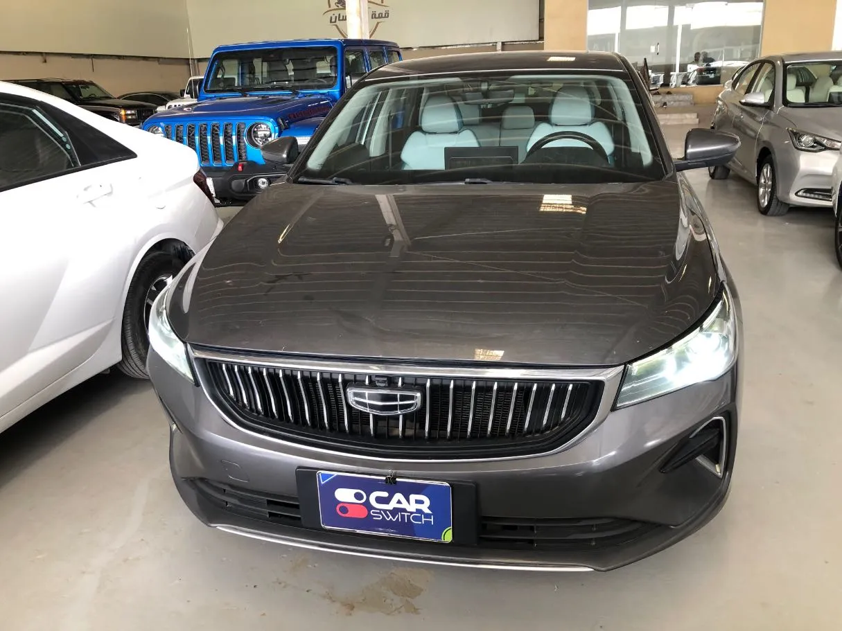 Car image 2