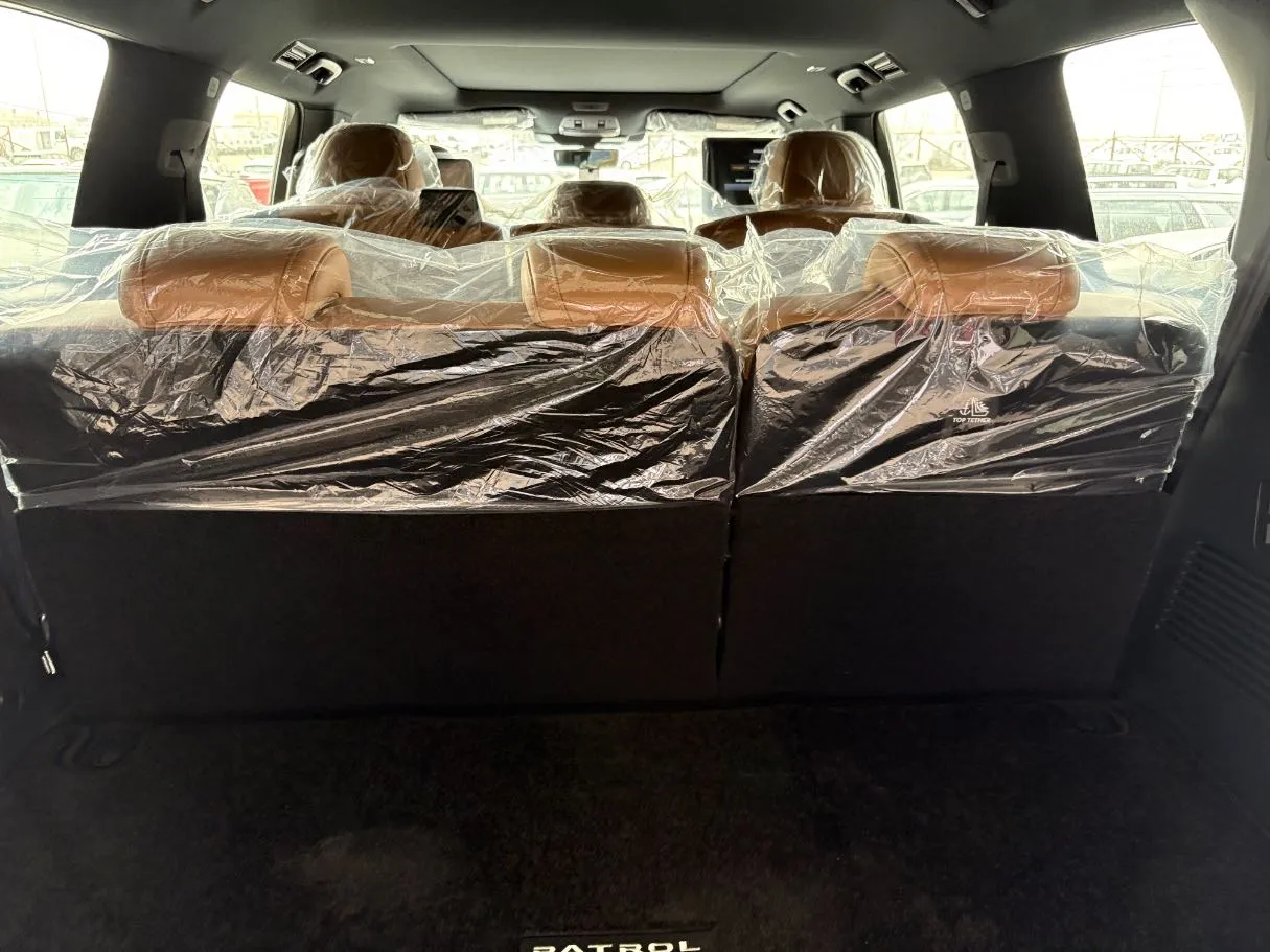Car image 26