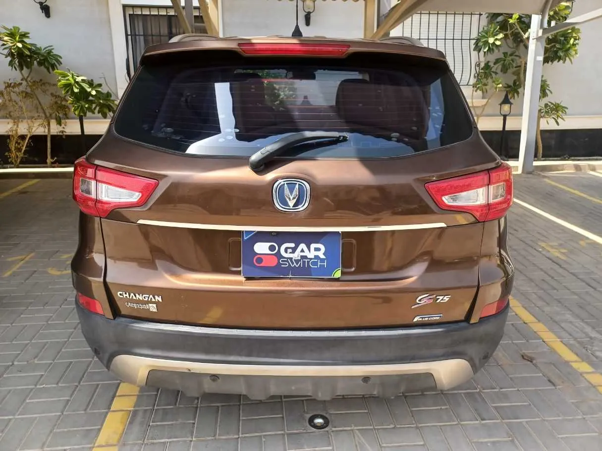 Car image 6