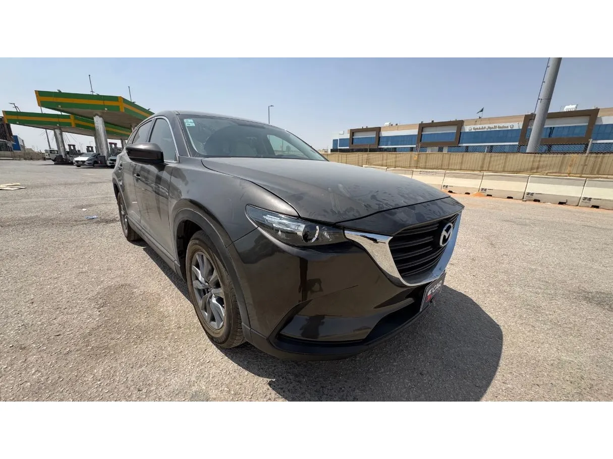 Car image 3