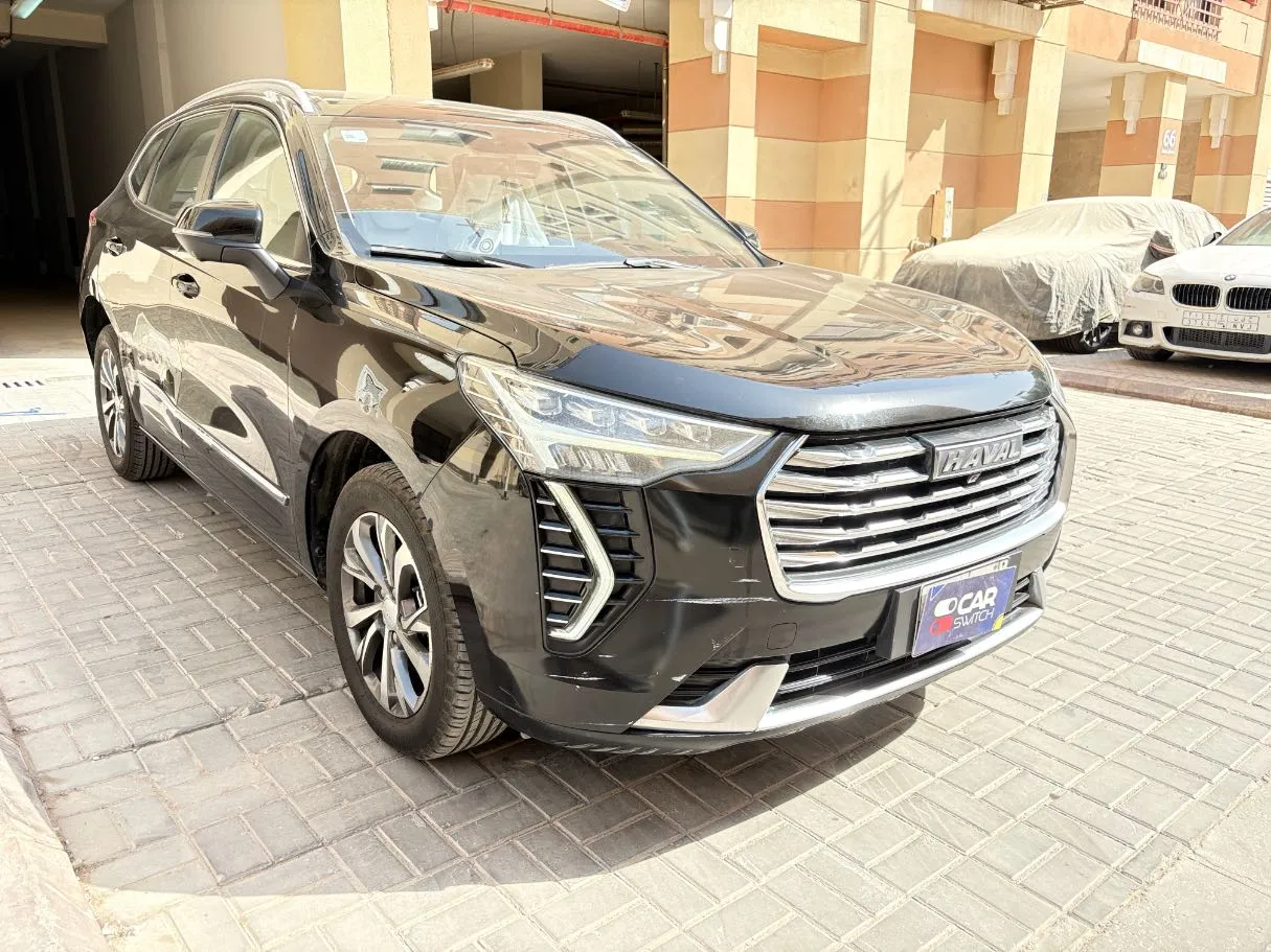 Car image 3
