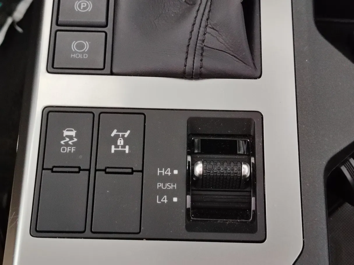 Car image 28