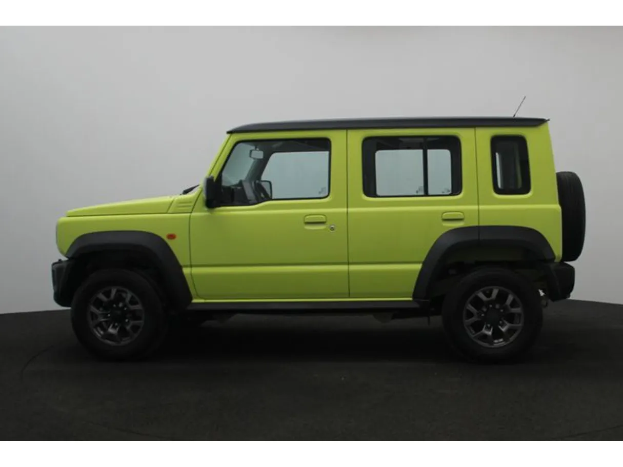 Car image 3