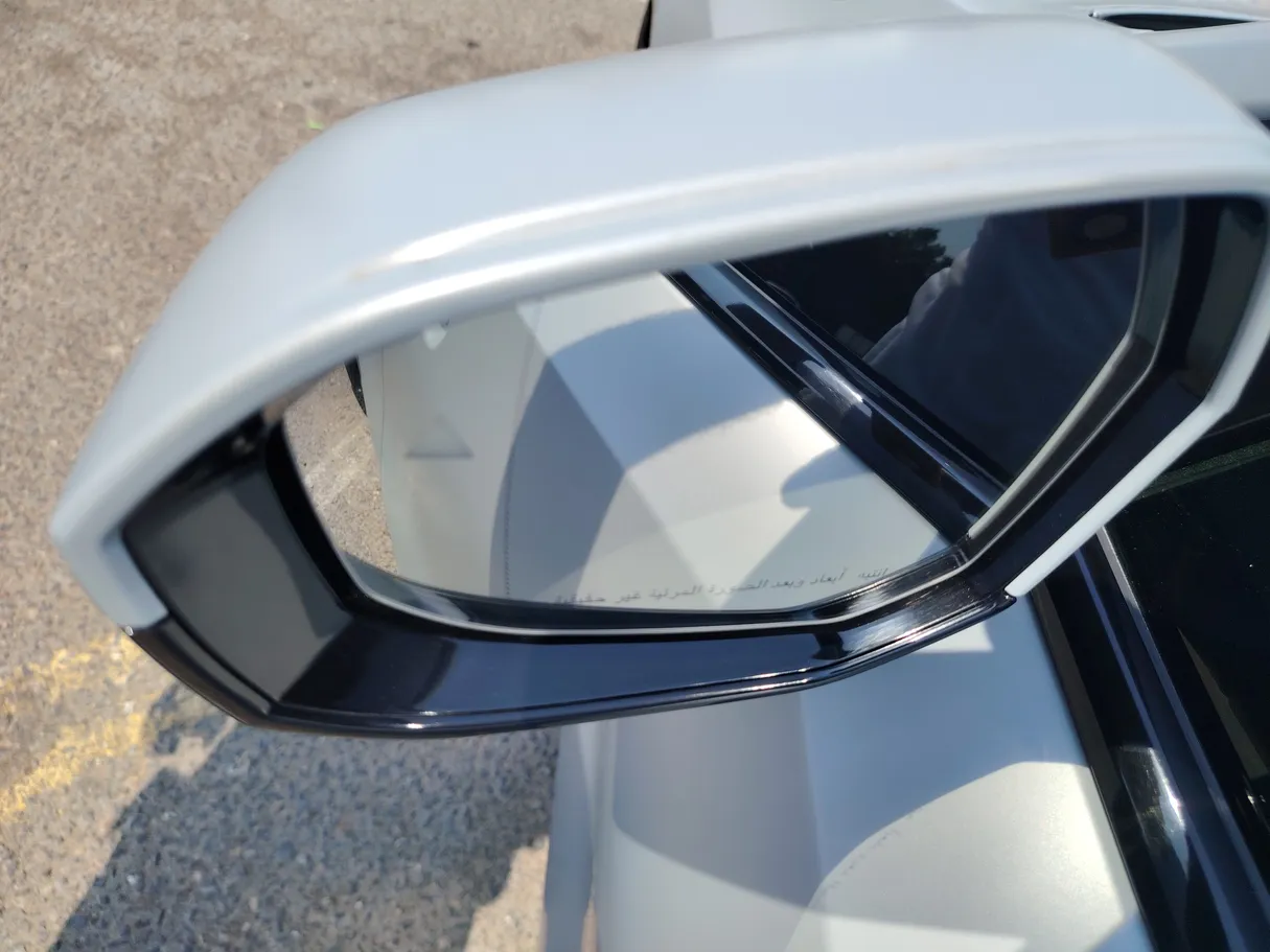 Car image 37