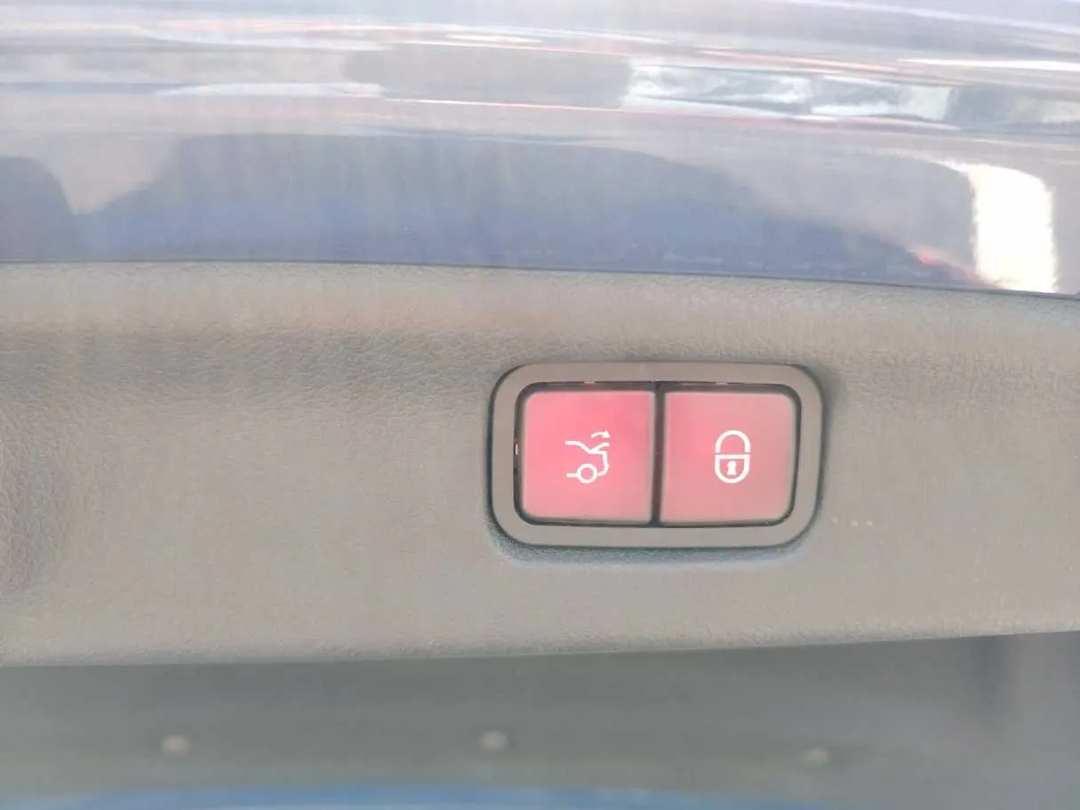 Car image 41