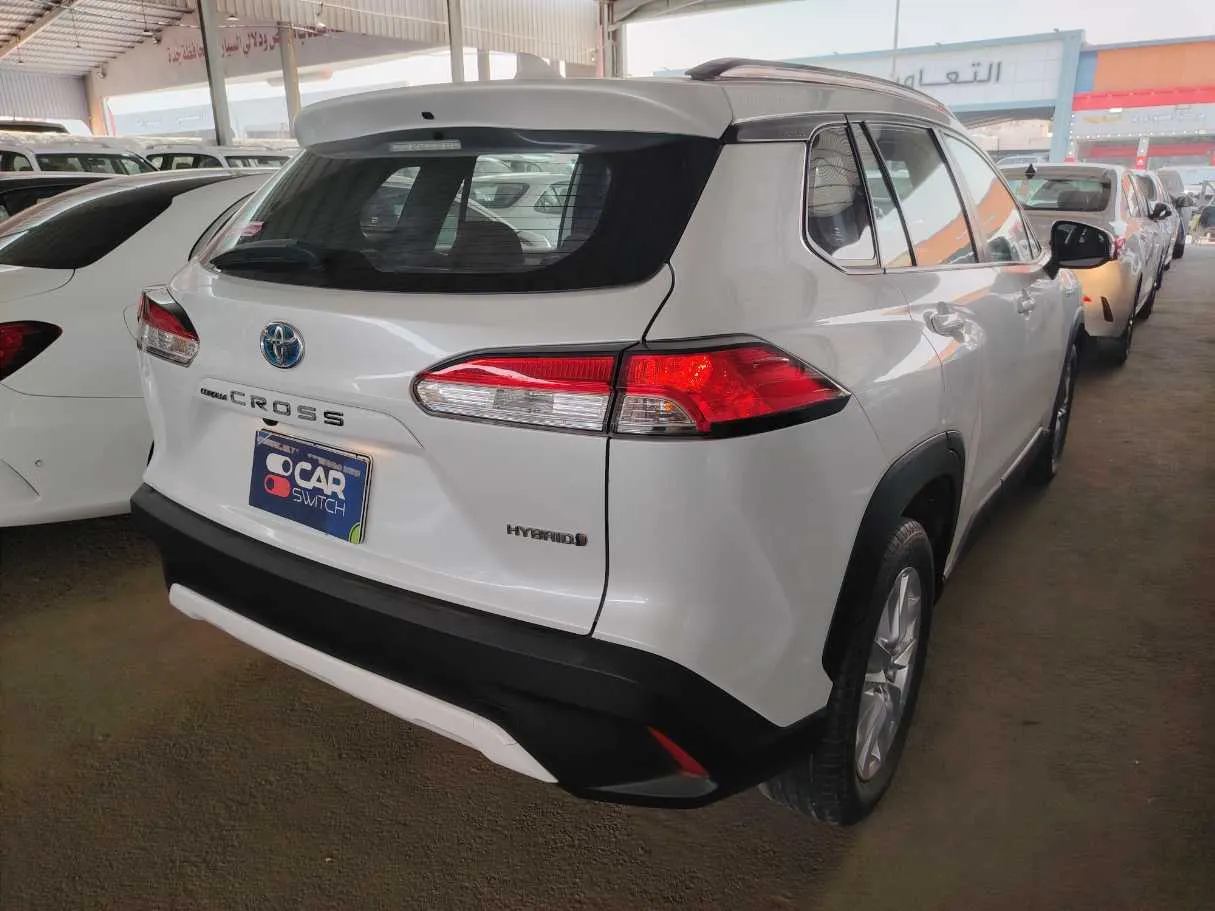 Car image 5