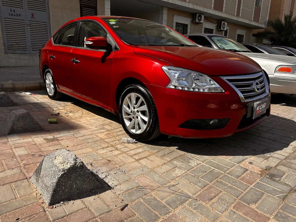 Car image 3