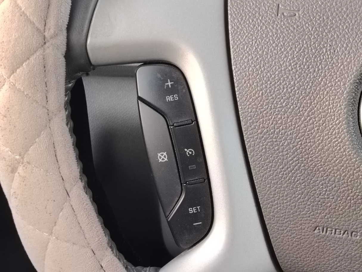 Car image 27