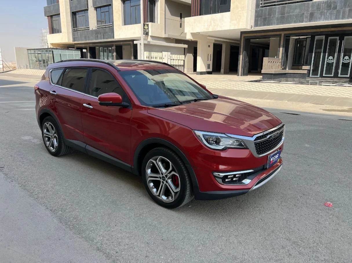 Car image 3