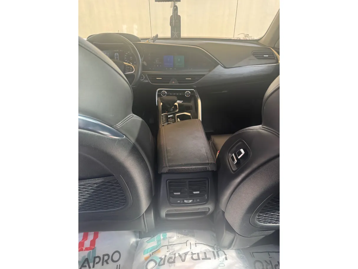 Car image 21