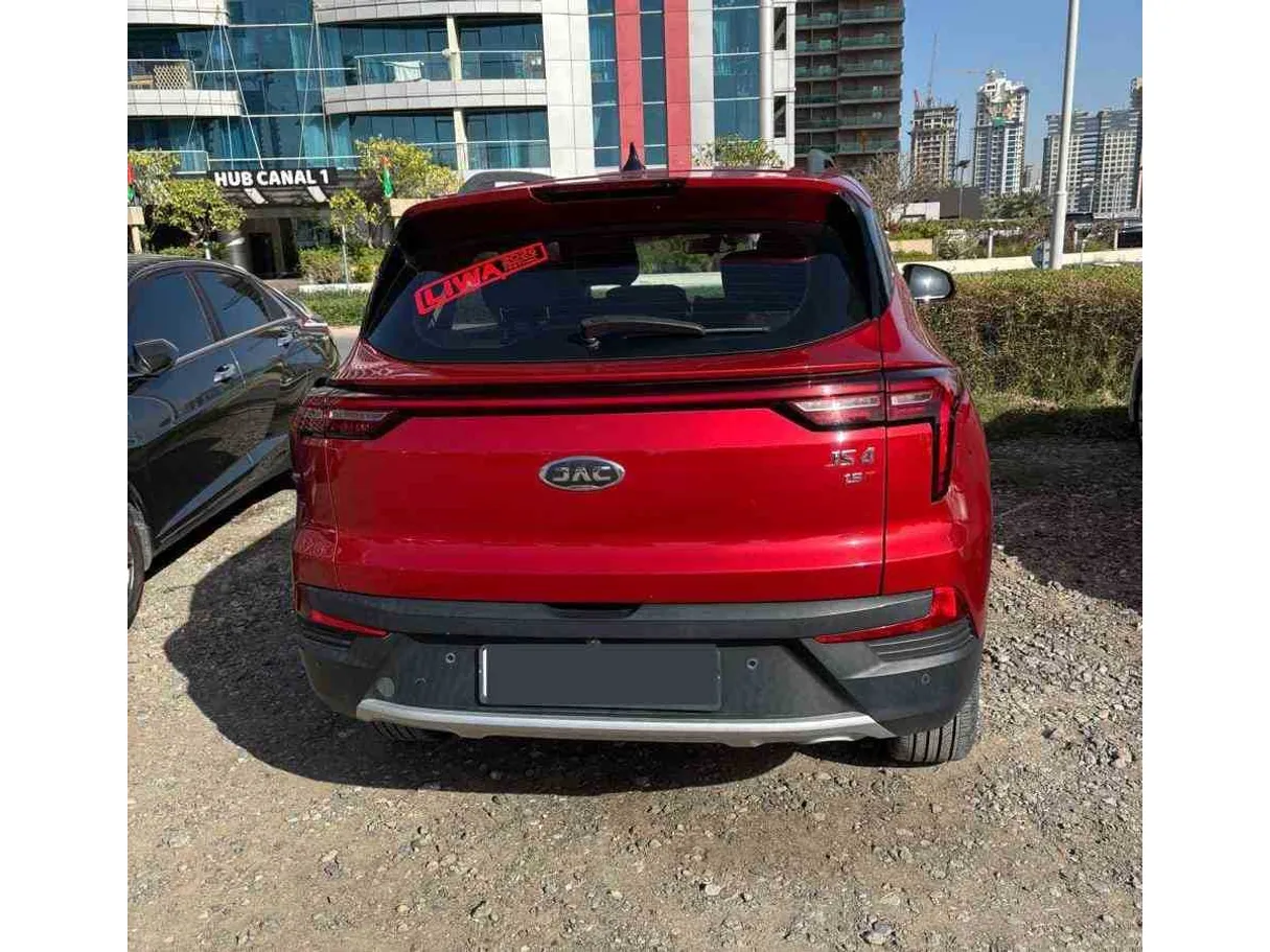 Car image 4