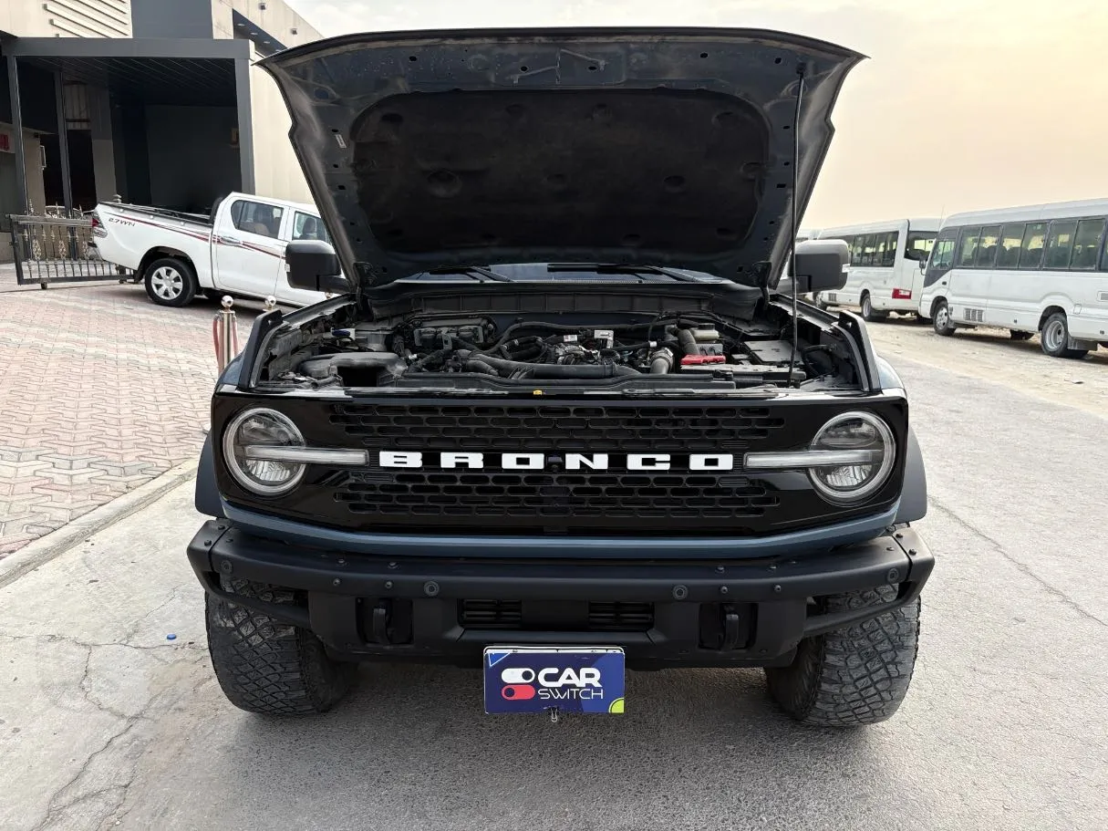 Car image 26