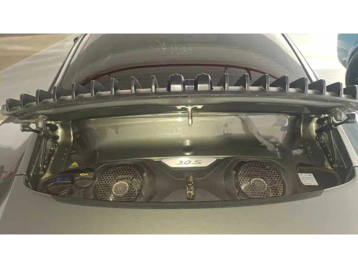 Car image 13