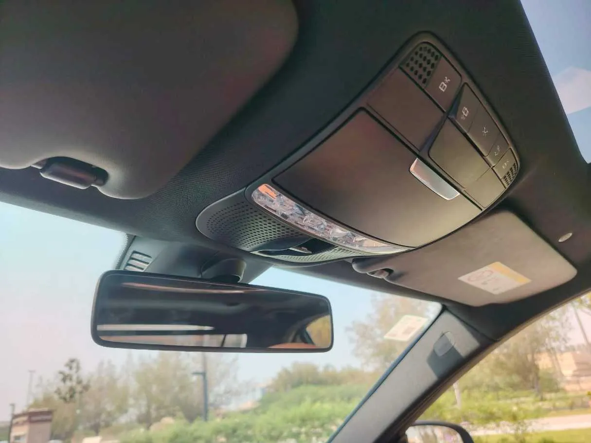 Car image 37