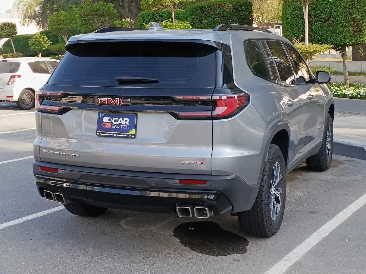 Car image 5