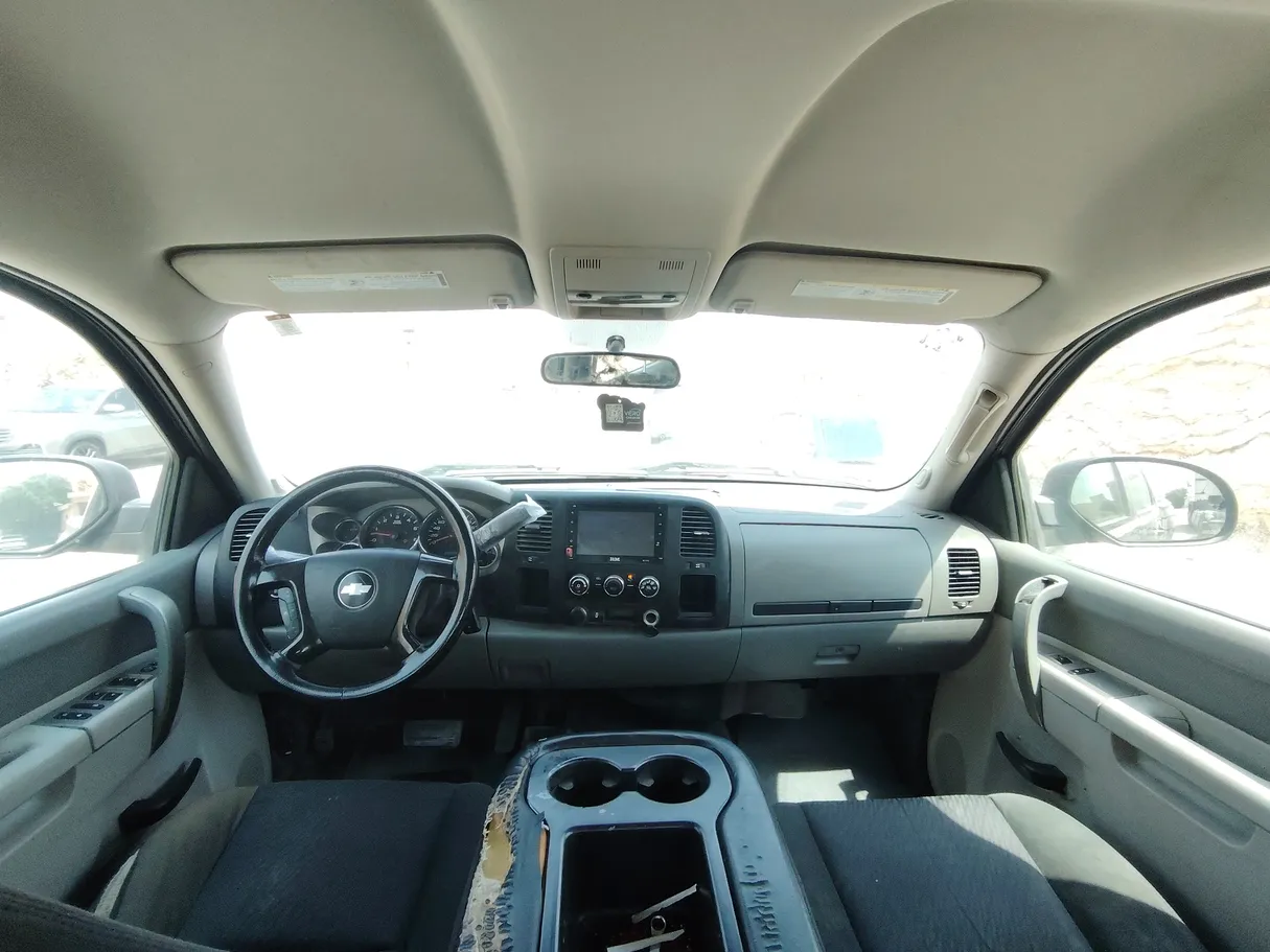 Car image 17