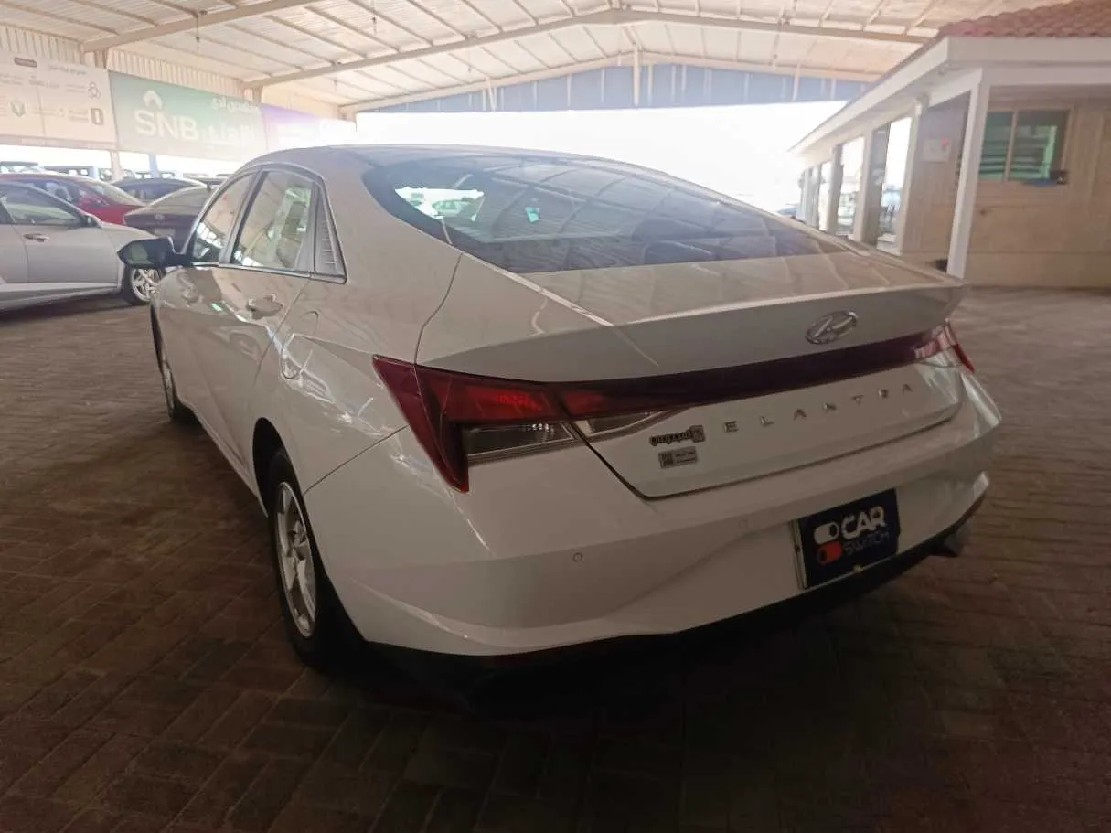 Car image 6