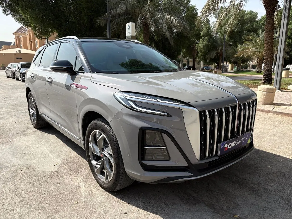 Car image 3