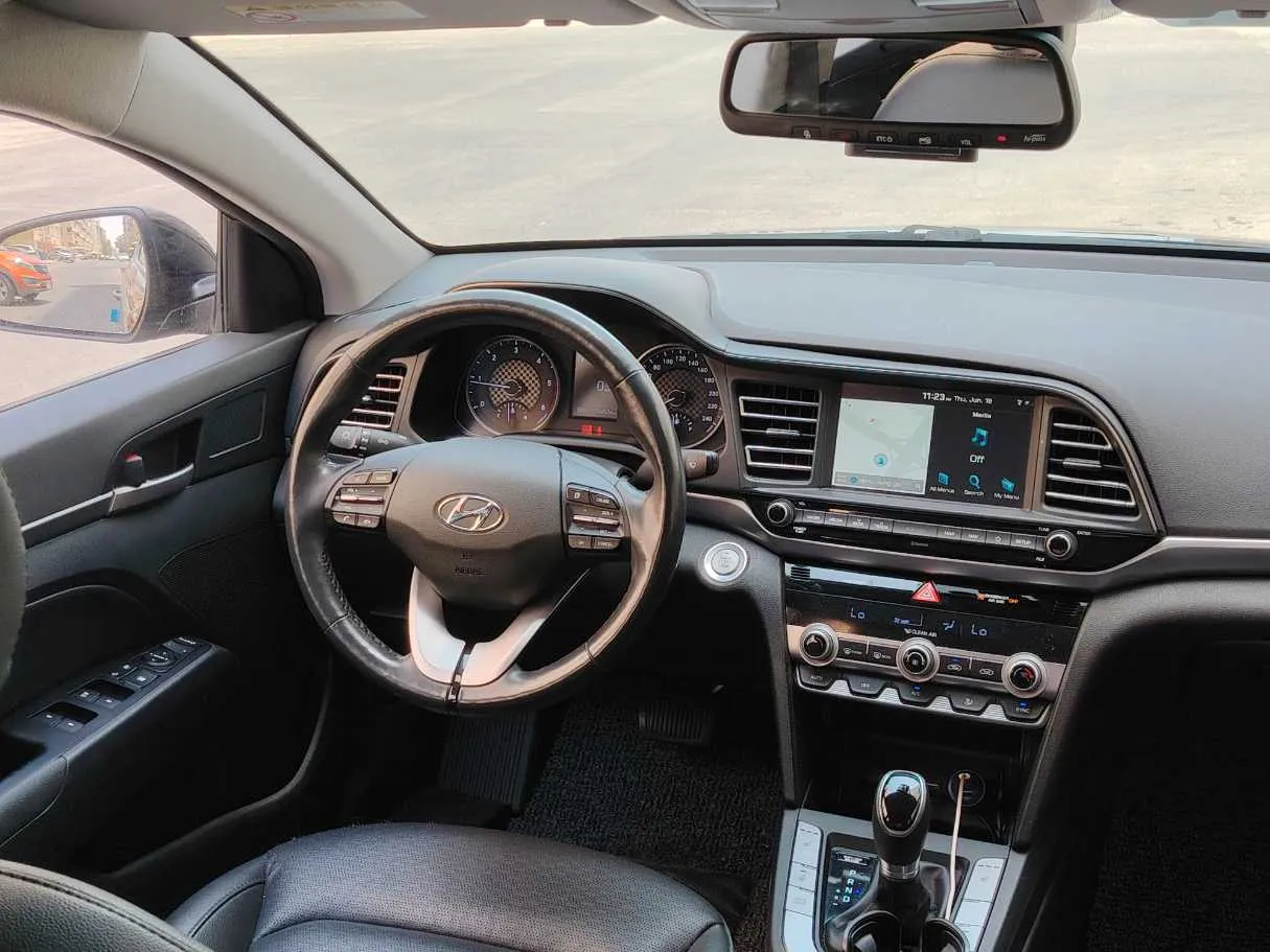 Car image 22