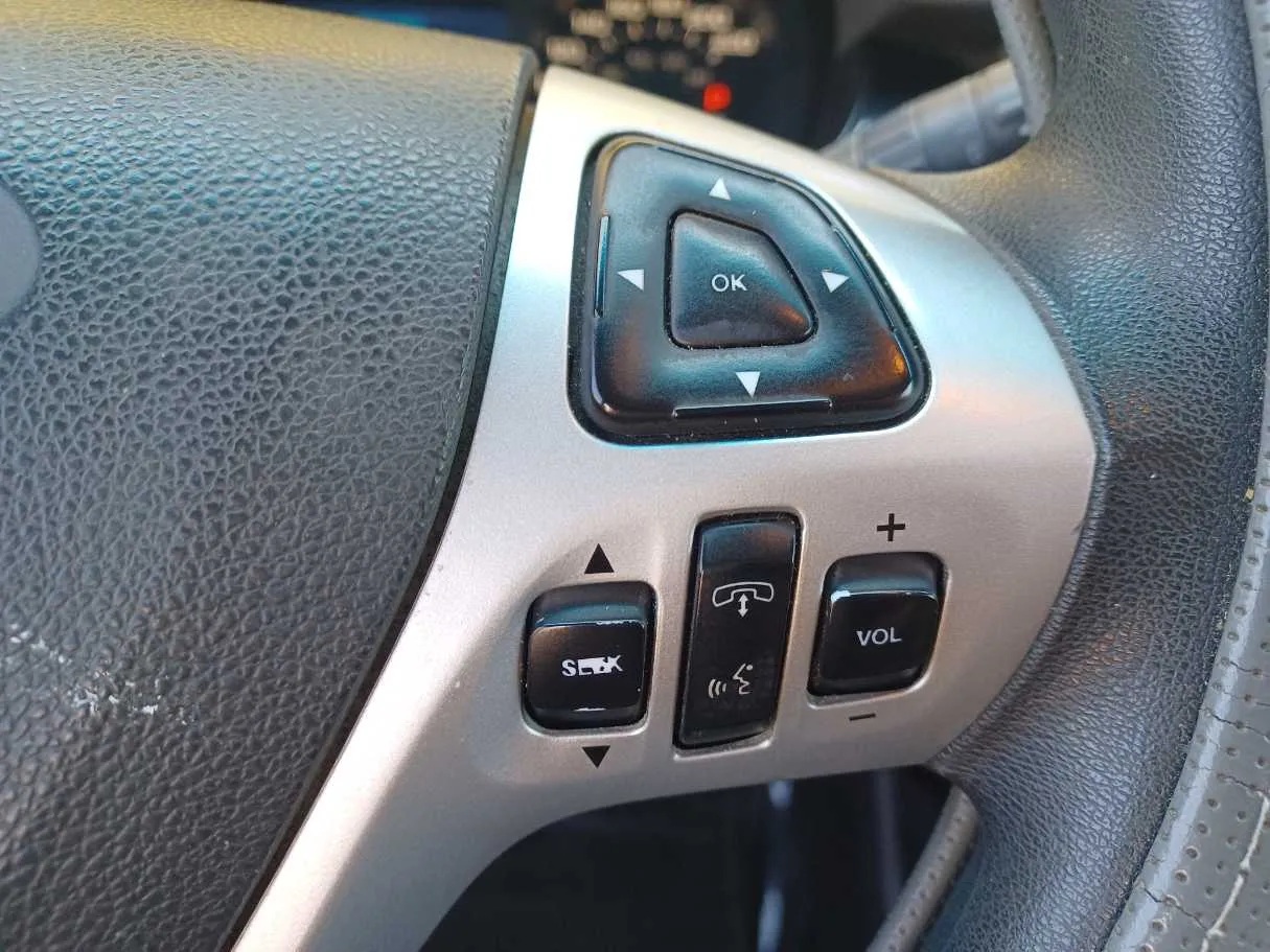 Car image 22