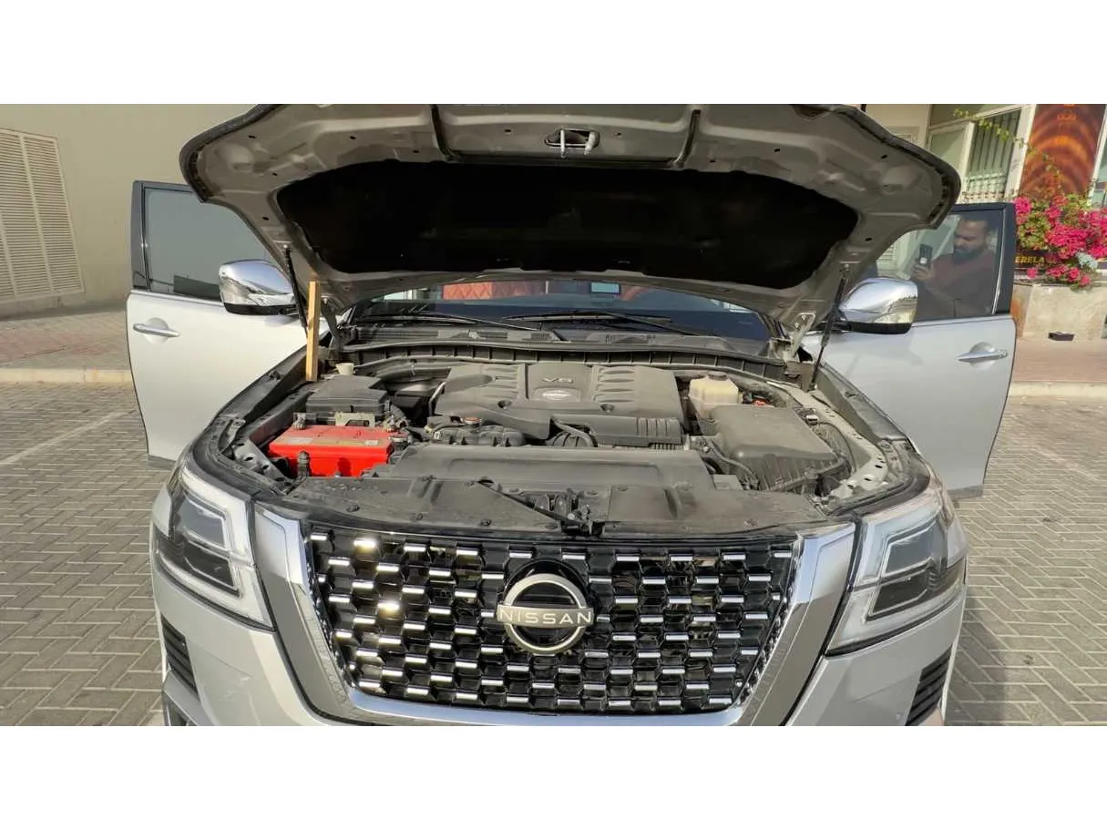 Car image 11