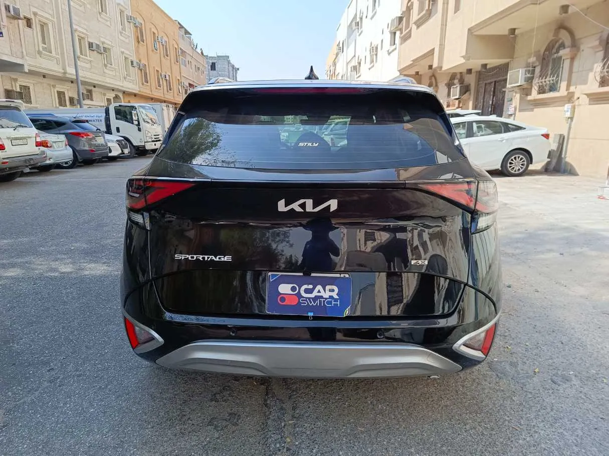 Car image 6