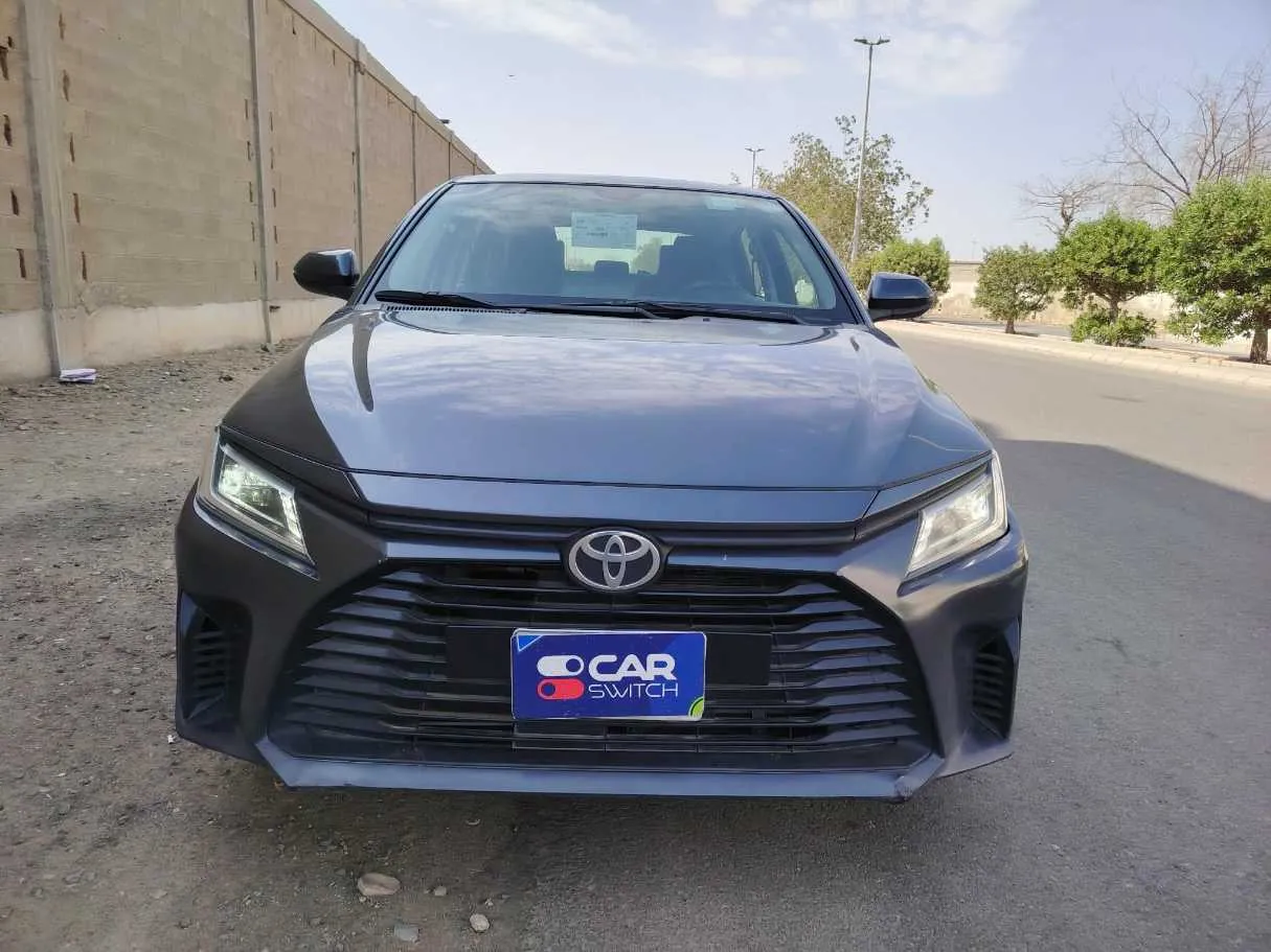 Car image 2
