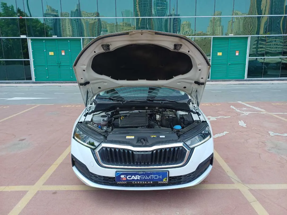 Car image 23