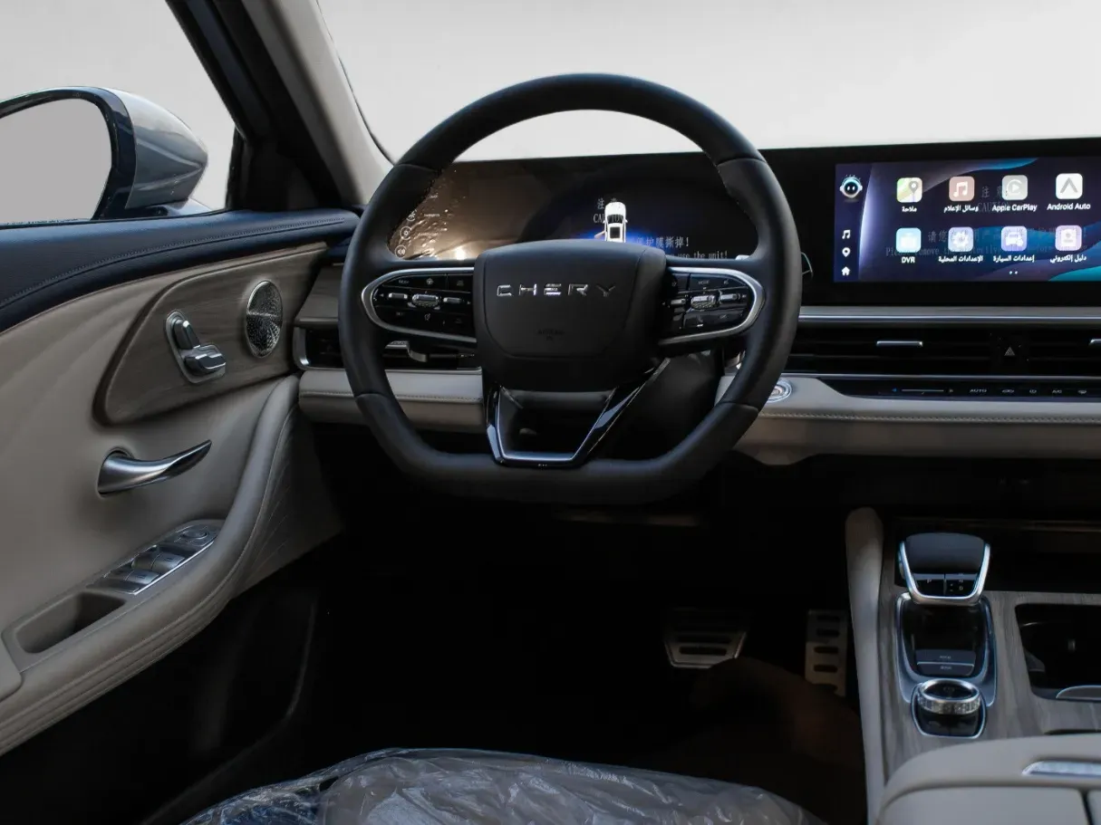 Car image 8