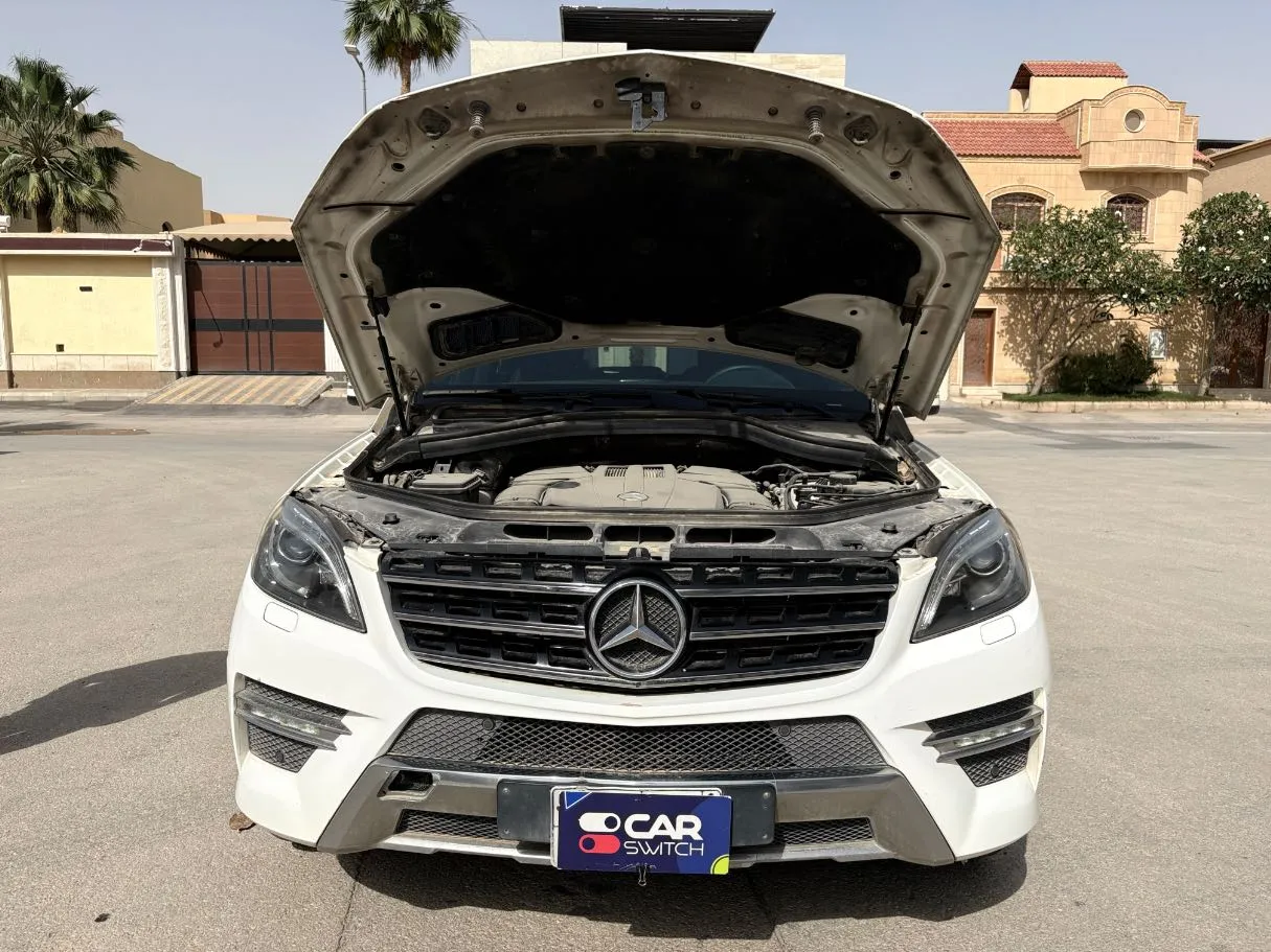 Car image 28